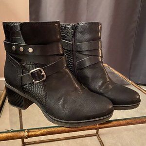 Naturalizer Ankle Boots